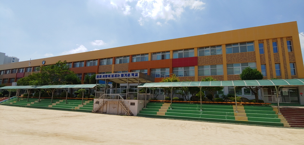 수원초등학교 티엔 나노방진망 교체 시공